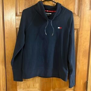 Tommy Hilfiger sport women’s fleece top size small.